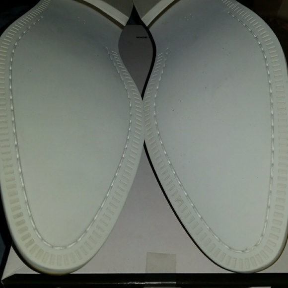 Itailan leather loafers size 11 fits like 12